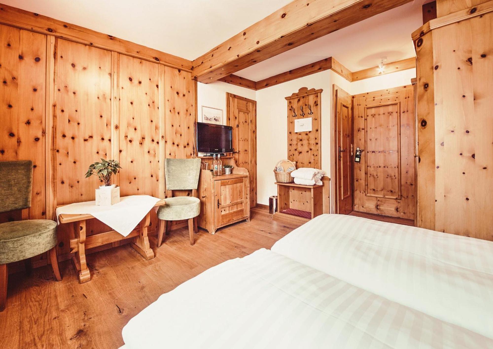 Hotel Gluecksschmiede - Hinterglemm سالباخ هينترغليم الغرفة الصورة